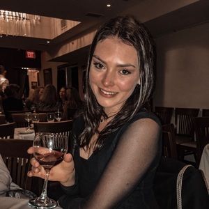 Meet your Posher, Emma